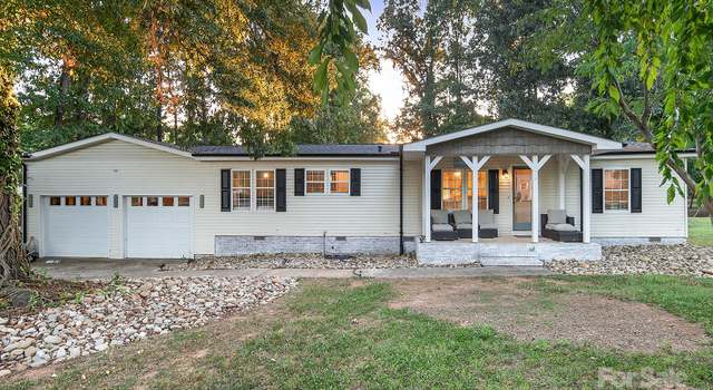 Photo of 104 Dogwood Ln, Mount Gilead, NC 27306