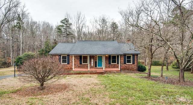 Photo of 3834 23rd Street Ln, Hickory, NC 28601