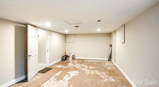 Photo of 3834 23rd Street Ln, Hickory, NC 28601