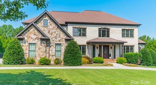 Photo of 802 Capington Ln, Waxhaw, NC 28173