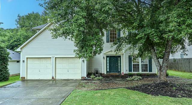 Photo of 1327 Land Grant Rd, Charlotte, NC 28217