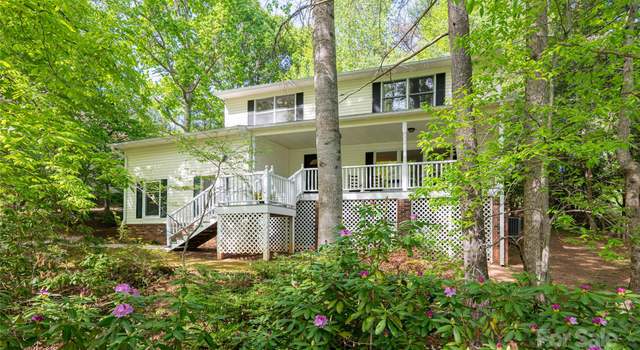 Photo of 3 Silverstone Dr, Asheville, NC 28805