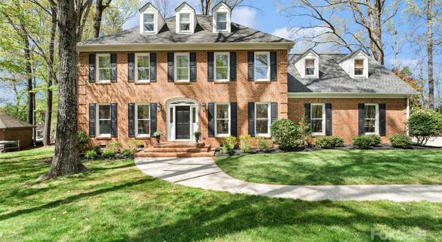 Photo of 6010 Oak Ridge Ct, Matthews, NC 28104