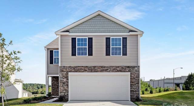 Photo of 1011 20th Avenue Loop SE, Hickory, NC 28602