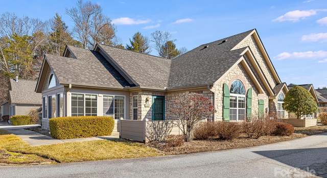 Photo of 70 Summerfield Pl, Flat Rock, NC 28731