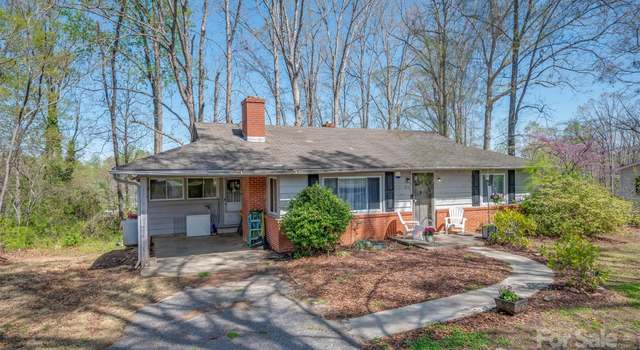 Photo of 211 Redland Rd, Landrum, SC 29356