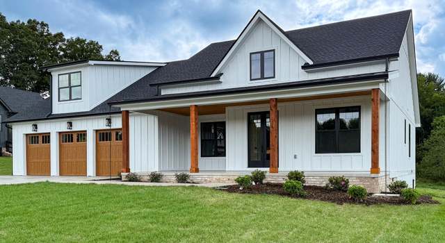 Photo of 232 Mavrick Dr, Mills River, NC 28759