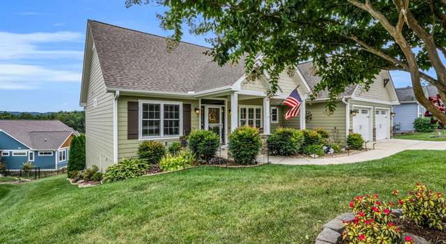Photo of 154 N Anvil Ave, Hendersonville, NC 28792