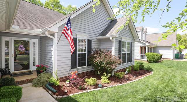 Photo of 7515 Shadowstone Dr, Charlotte, NC 28270