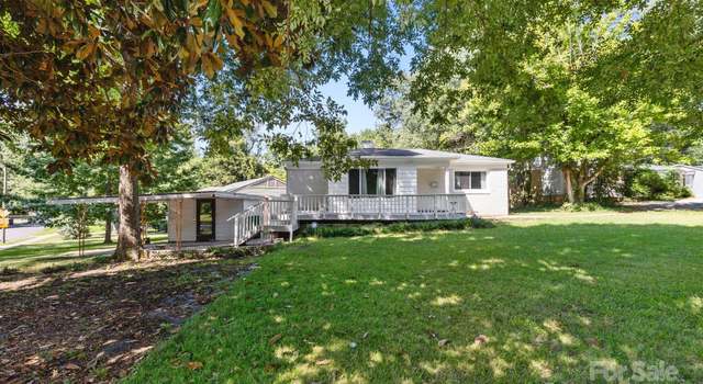 Photo of 552 E Woodlawn Rd, Charlotte, NC 28209