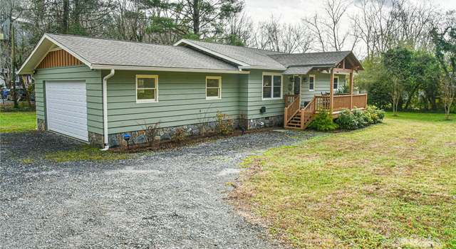 Photo of 455 New Haw Creek Rd, Asheville, NC 28805