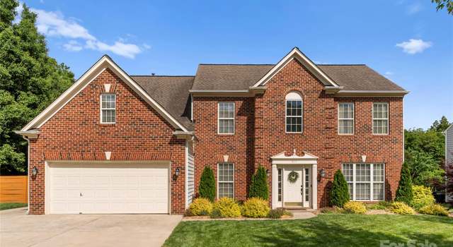 Photo of 611 Meadow Lake Dr, Matthews, NC 28105