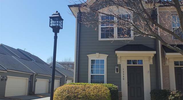 Photo of 19940 Lamp Lighters Way, Cornelius, NC 28031
