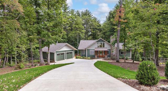 Photo of 44 Hawberry Ct, Asheville, NC 28805