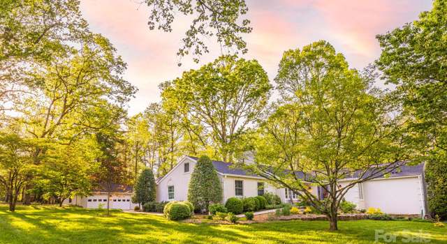 Photo of 15 Busbee Rd, Biltmore Forest, NC 28803
