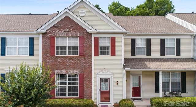 Photo of 3247 Mannington Dr, Charlotte, NC 28270