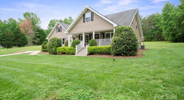 Photo of 840 Lenoir Rd, Morganton, NC 28655