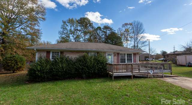 Photo of 128 Ridgeway Ct, Forest City, NC 28043