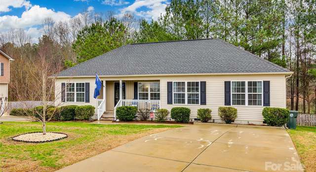 Photo of 620 Red Hawk Way, Clover, SC 29710