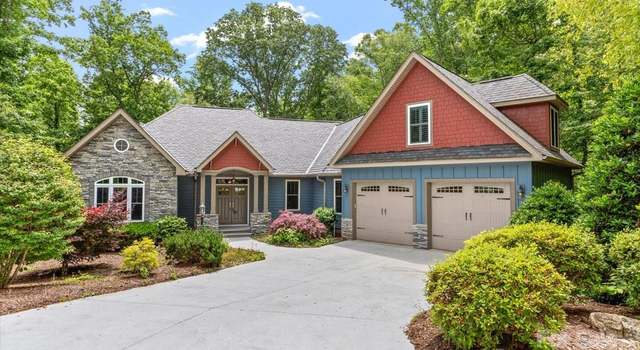 Photo of 311 Carriage Crest Dr, Hendersonville, NC 28791