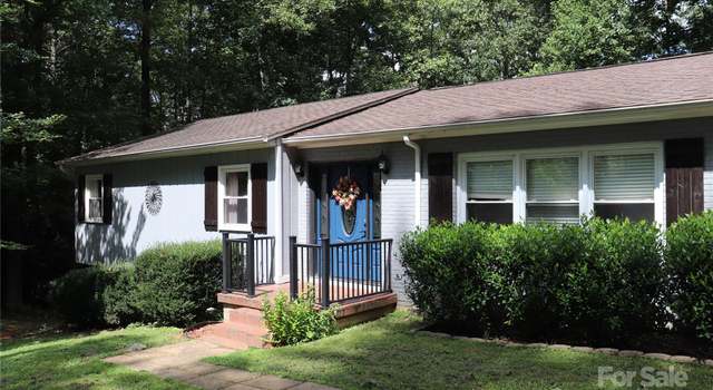 Photo of 3030 Cedar Crest Dr, Lenoir, NC 28645