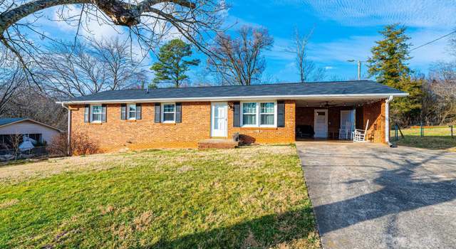 Photo of 2745 33rd Ave NE, Hickory, NC 28601