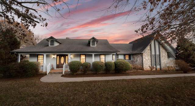 Photo of 155 Sandtrap Dr, Statesville, NC 28677