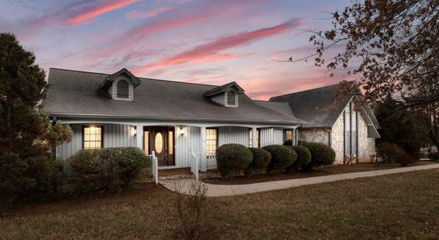 Photo of 155 Sandtrap Dr, Statesville, NC 28677
