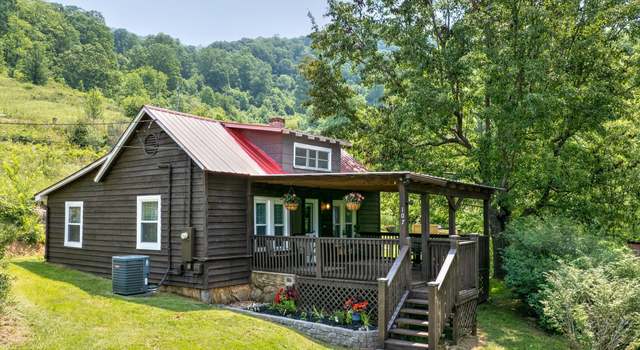Photo of 107 Nellies Ln, Canton, NC 28716