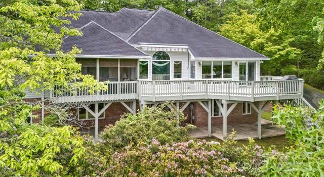 Photo of 4471 Cove Loop Rd, Hendersonville, NC 28739