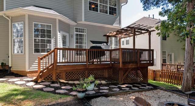 Photo of 6832 Charter Hills Rd, Charlotte, NC 28277