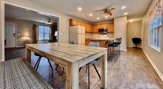 Photo of 231 Newberry Dr, Fletcher, NC 28732