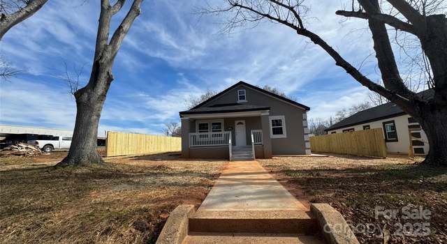 Photo of 702 E Grover St, Shelby, NC 28150