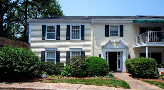 Photo of 8356 Meadow Lakes Dr, Charlotte, NC 28210