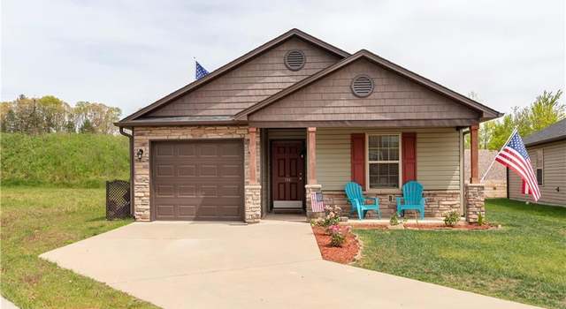 Photo of 194 River Rd, Fletcher, NC 28732