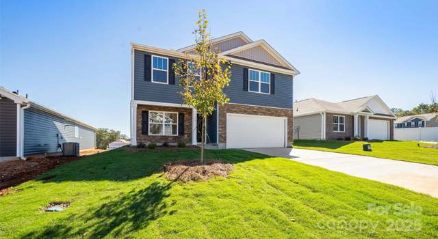Photo of 143 Callie River Ct, Clyde, NC 28721