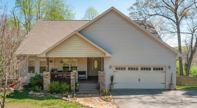 Photo of 18 Birdsong Ln, Candler, NC 28715