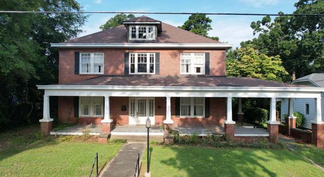 Photo of 222 Leak Ave, Wadesboro, NC 28170