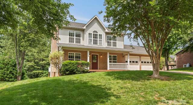 Photo of 176 Sharon Valley Dr, Hickory, NC 28601