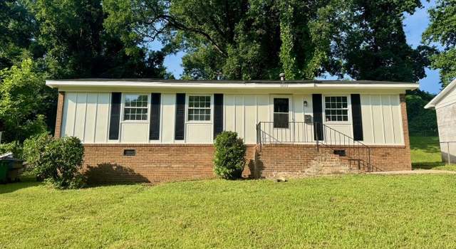 Photo of 2020 Longleaf Dr, Charlotte, NC 28210