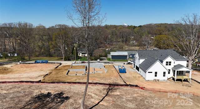 Photo of 4251 Candlewood Dr, Sherrills Ford, NC 28673