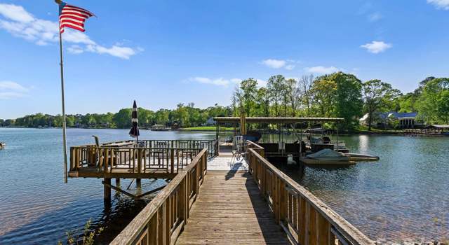 Photo of 141 Baywatch Dr, Mooresville, NC 28117