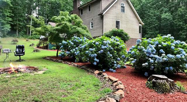 Photo of 1496 Givens St, Hickory, NC 28602