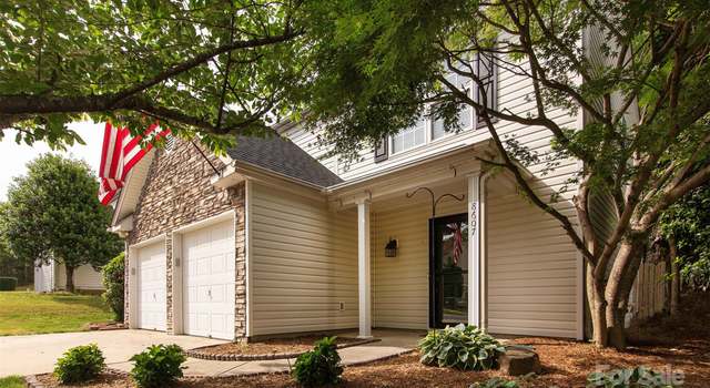 Photo of 8607 Cedardale Ridge Ct, Charlotte, NC 28269