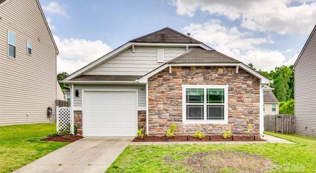 Photo of 2810 Berry Creek Rd, Charlotte, NC 28214