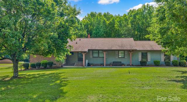 Photo of 4002 Stillwater Ct, York, SC 29745