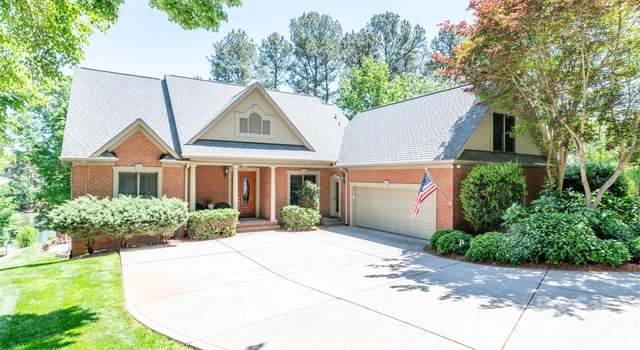Photo of 2580 Penngate Dr, Sherrills Ford, NC 28673
