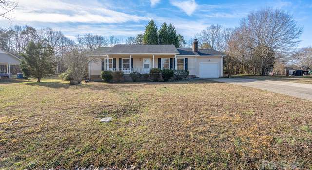 Photo of 213 Timberland Dr, Grover, NC 28073