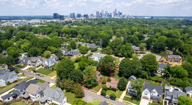 Photo of 557 Melbourne Ct, Charlotte, NC 28209
