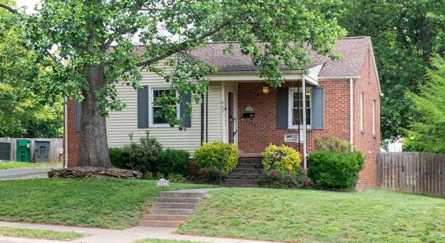 Photo of 557 Melbourne Ct, Charlotte, NC 28209
